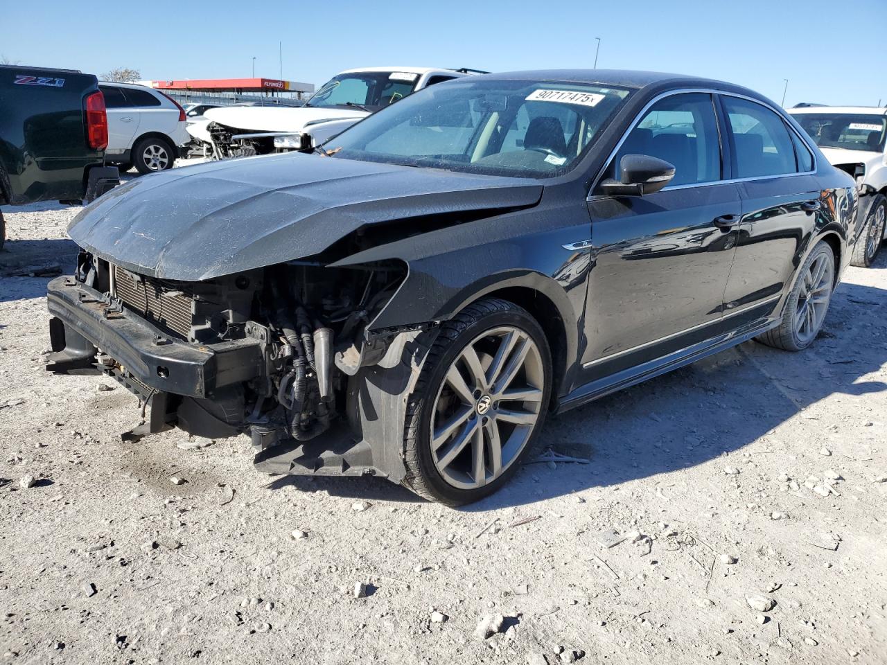 VOLKSWAGEN PASSAT R-LINE