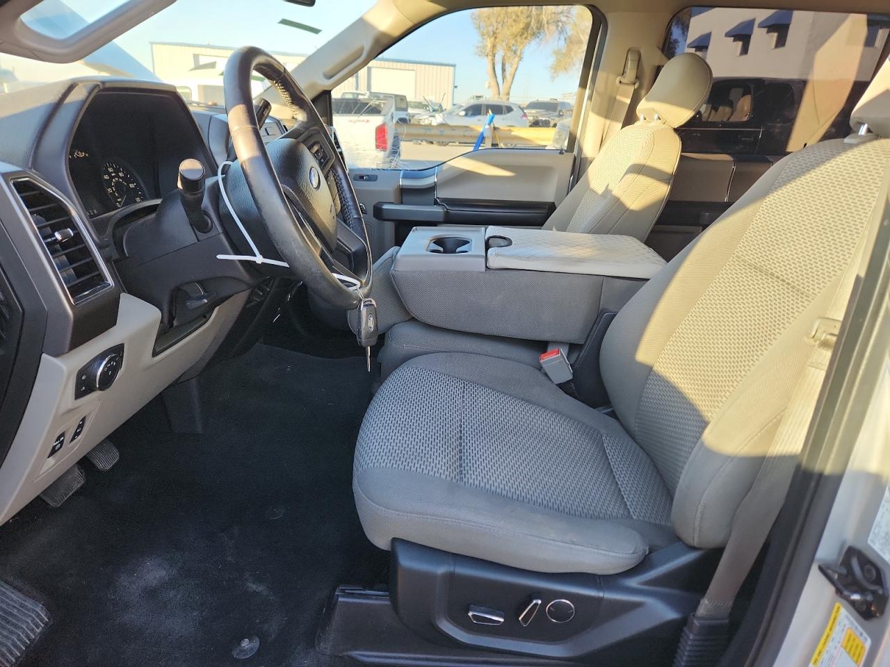 FORD F-150 SUPERCREW