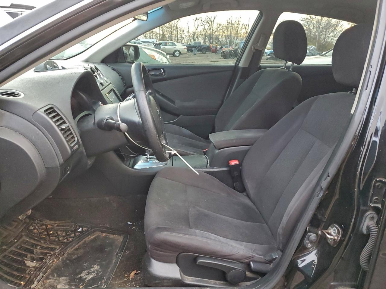 NISSAN ALTIMA BASE