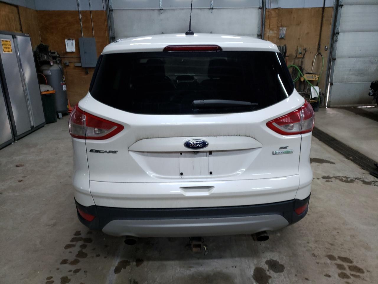FORD ESCAPE SE