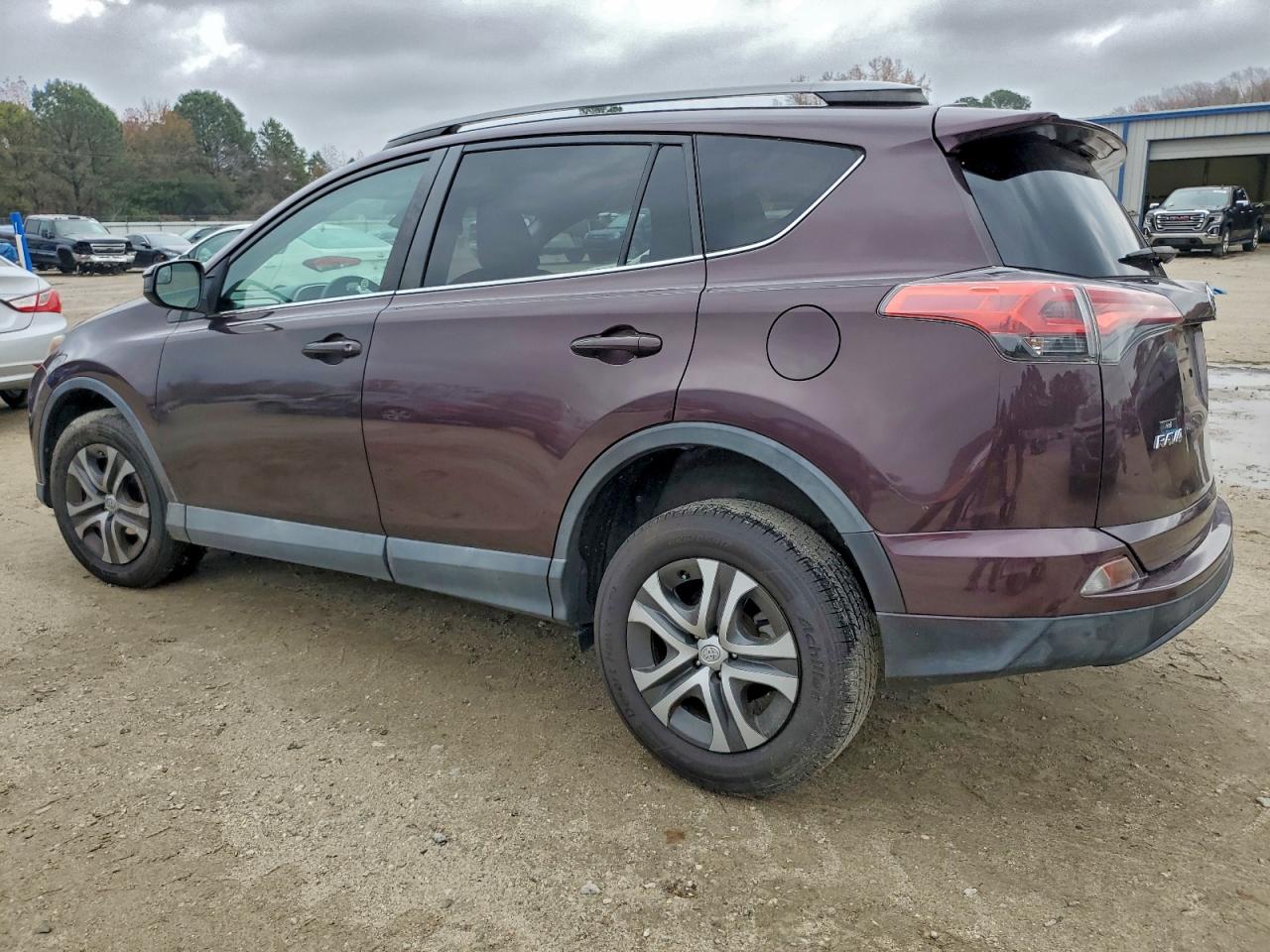 TOYOTA RAV4 LE