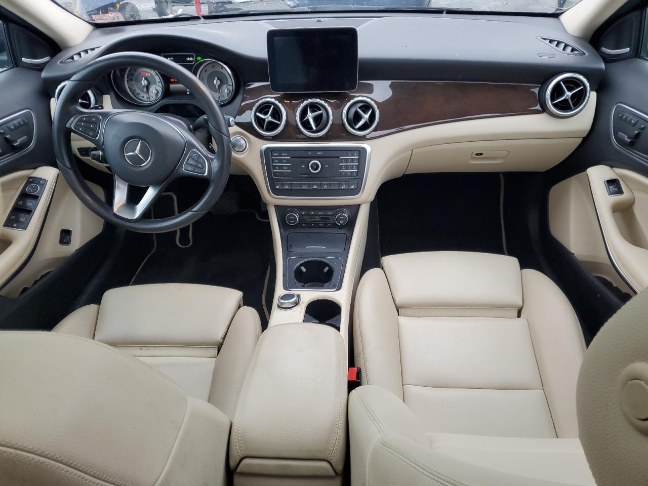 MERCEDES-BENZ GLA-CLASS 250 4MATIC