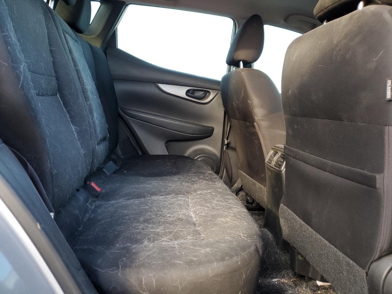 NISSAN ROGUE SPORT S