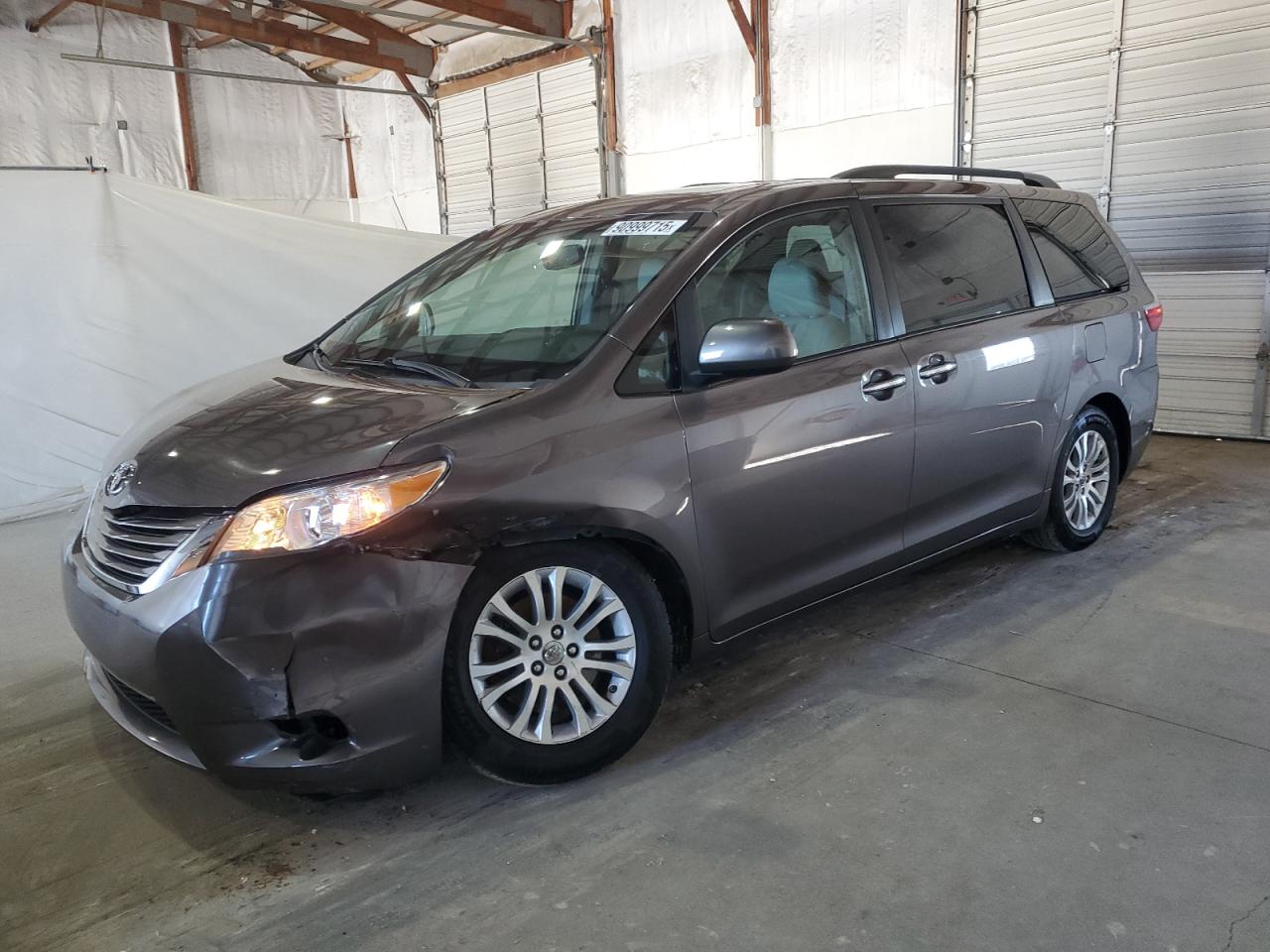 Lot #3297119496 2016 TOYOTA SIENNA XLE
