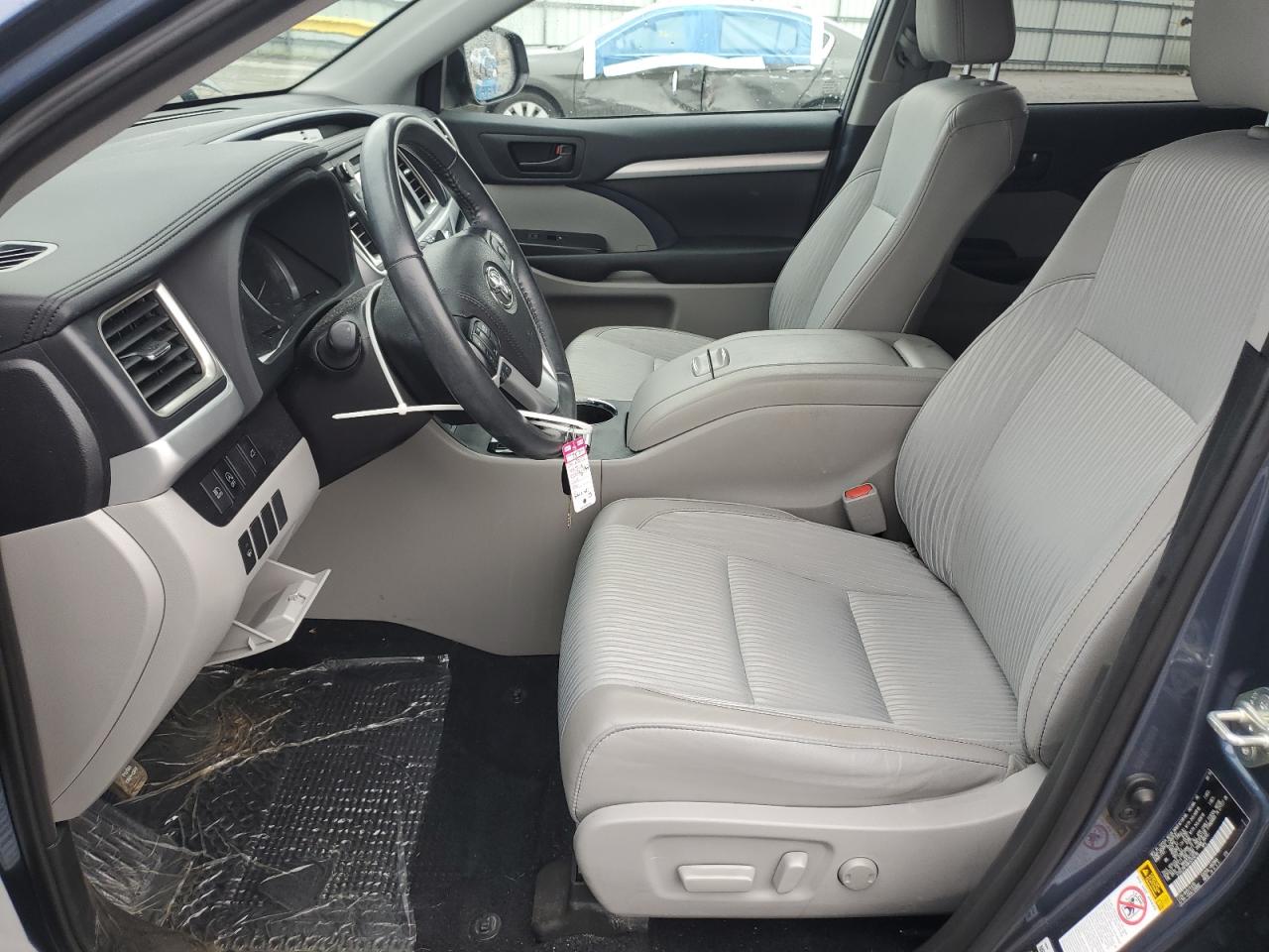 TOYOTA HIGHLANDER LE