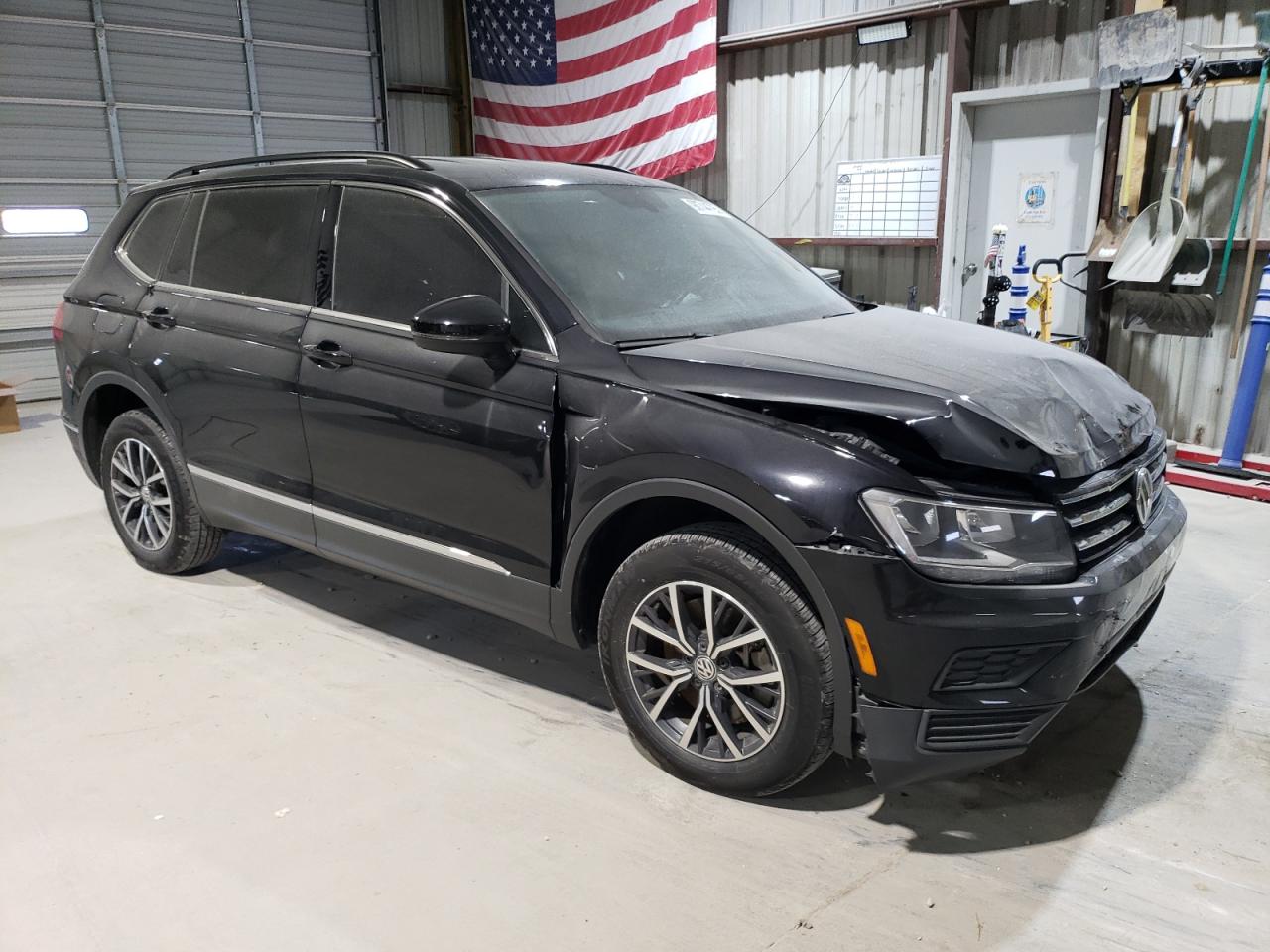 VOLKSWAGEN TIGUAN SE