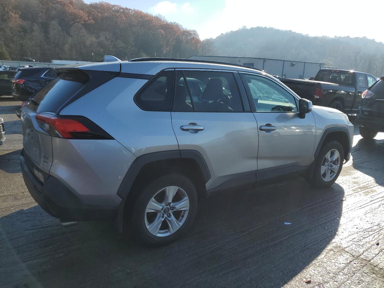 TOYOTA RAV4 XLE