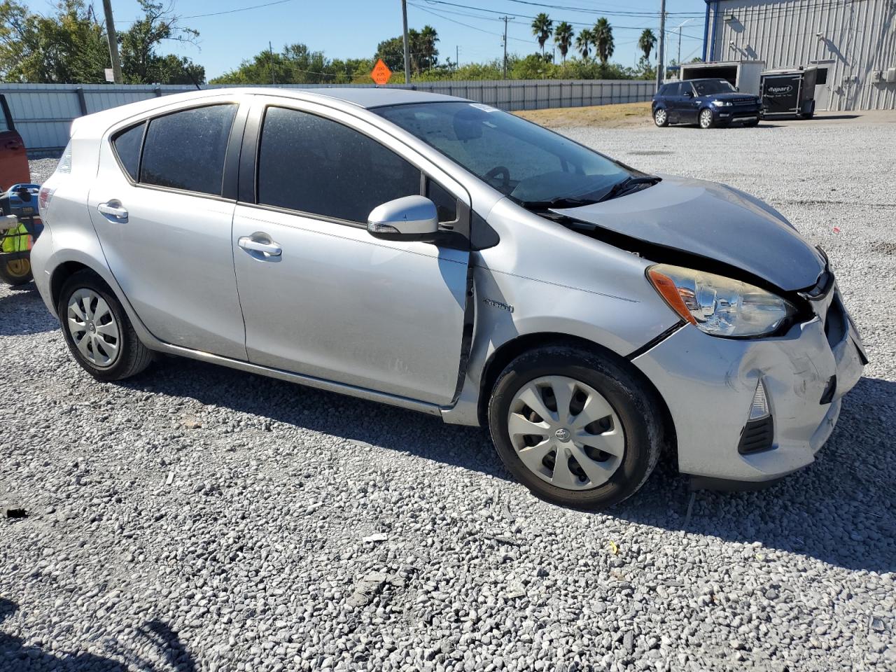 TOYOTA PRIUS C