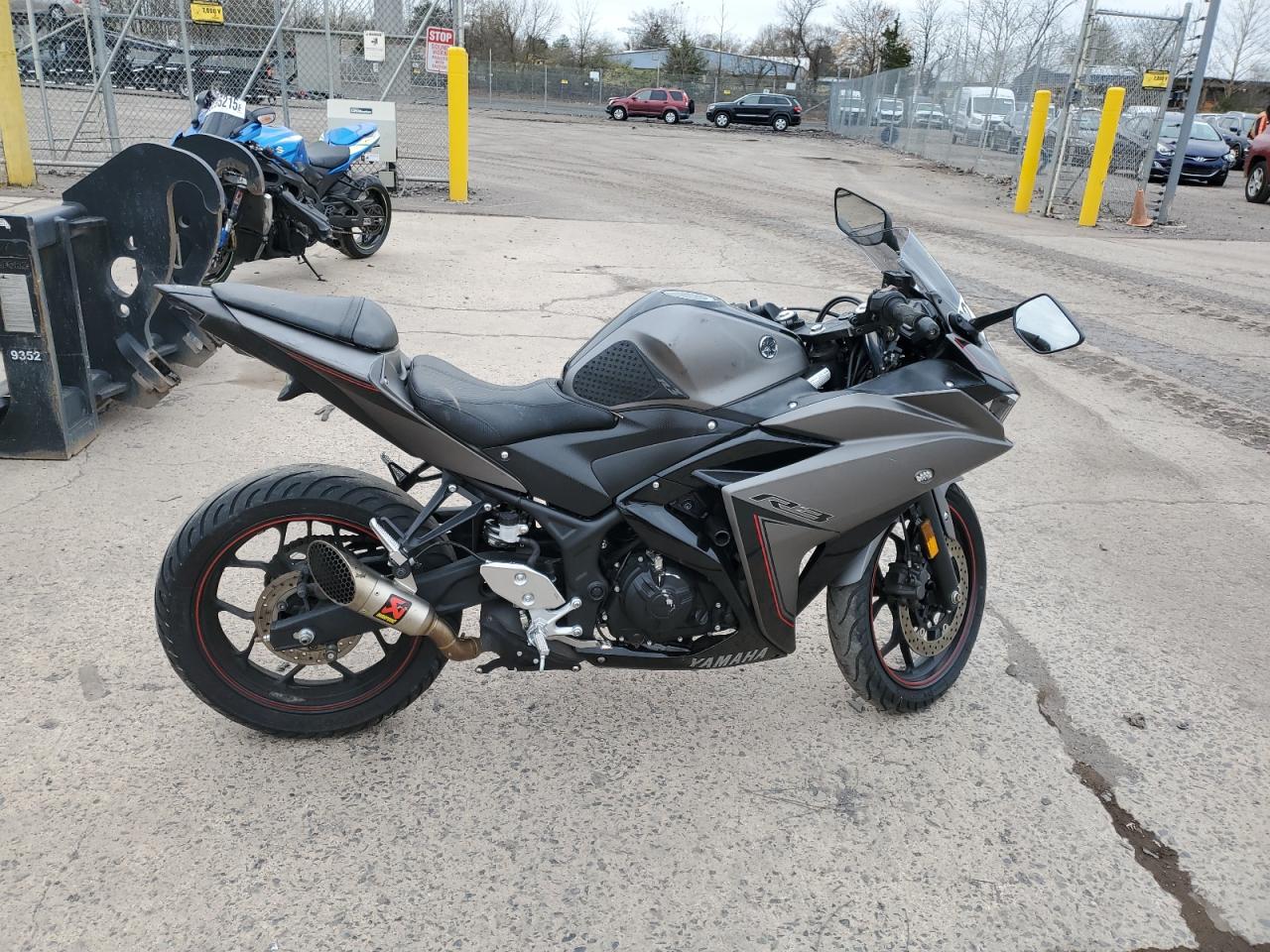 Lot #3290295242 2016 YAMAHA YZFR3