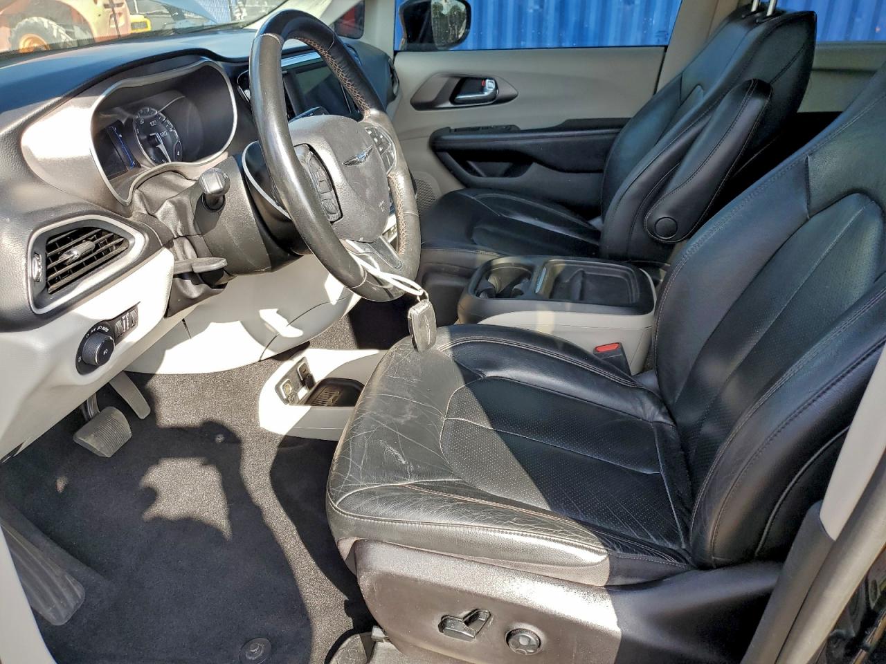 Lot #3316802458 2020 CHRYSLER PACIFICA T