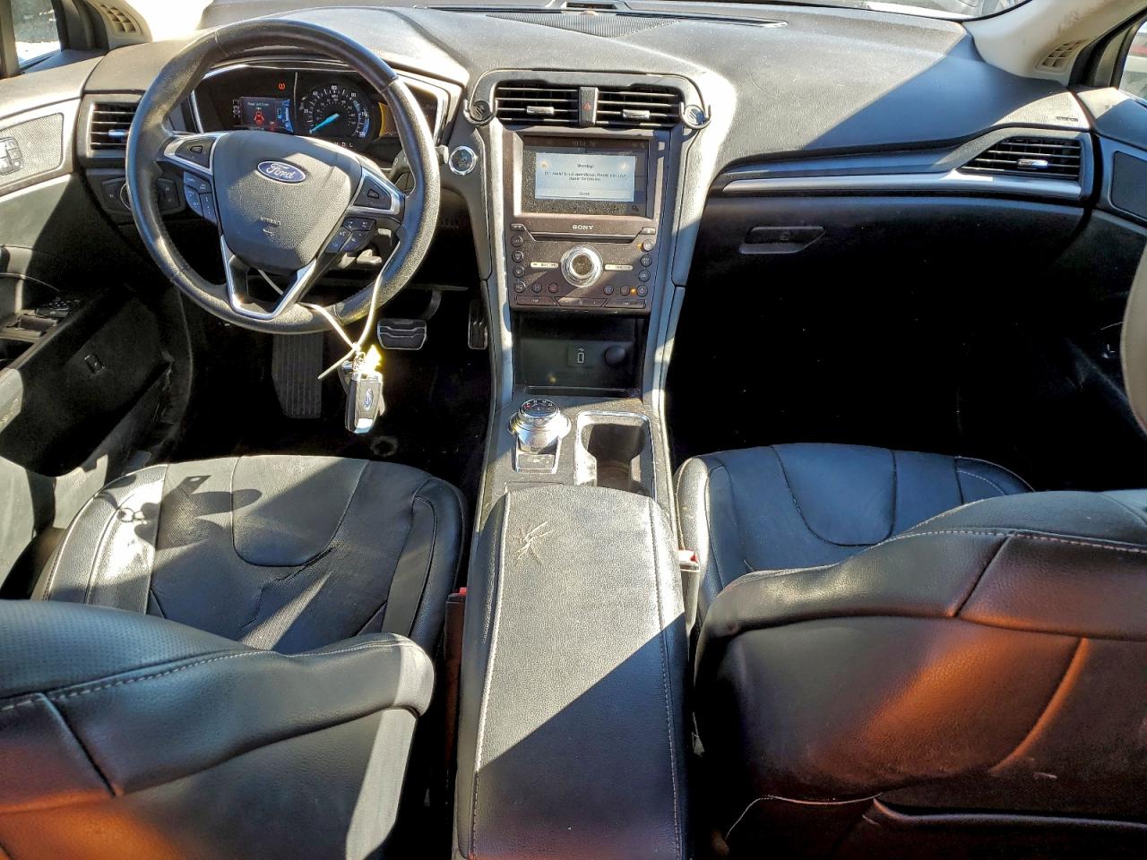 FORD FUSION TITANIUM PHEV