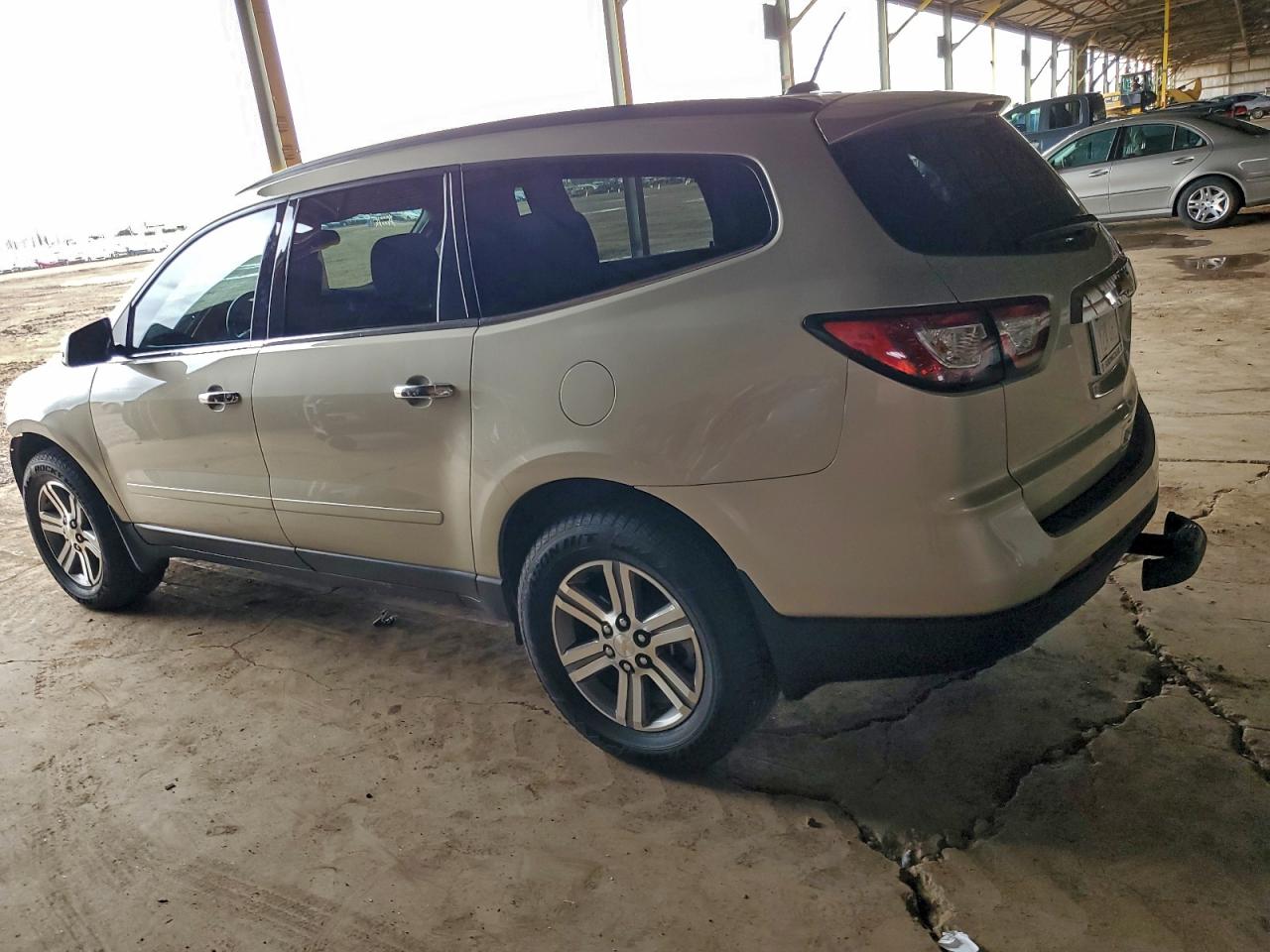 Lot #3317060984 2015 CHEVROLET TRAVERSE L