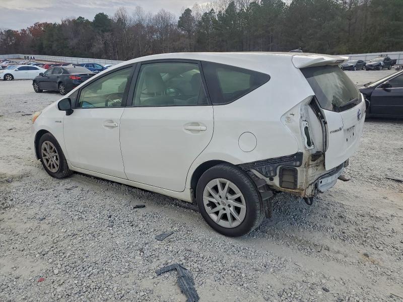 2013 TOYOTA PRIUS V #3297145515