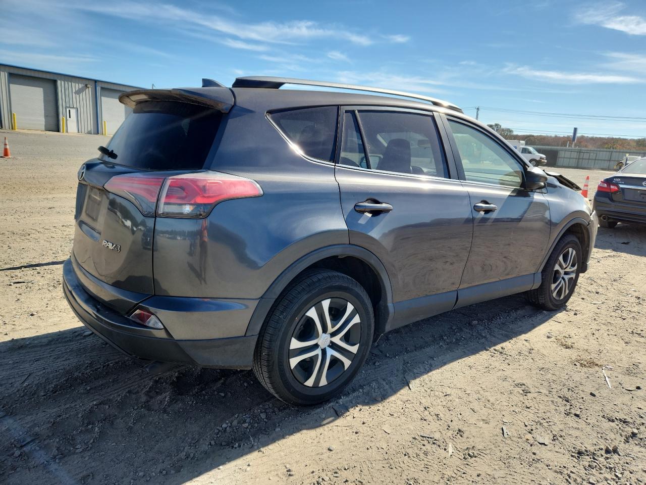 TOYOTA RAV4 LE