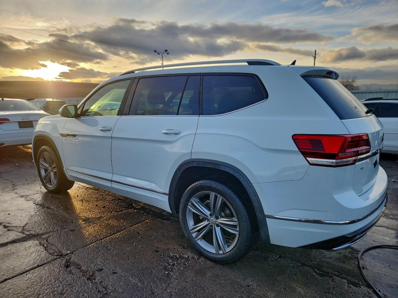 VOLKSWAGEN ATLAS SE