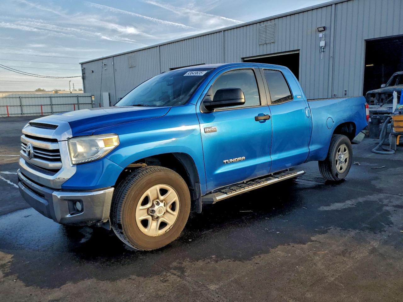 TOYOTA TUNDRA DOUBLE CAB SR