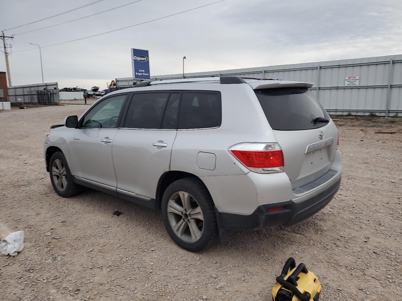 TOYOTA HIGHLANDER LIMITED