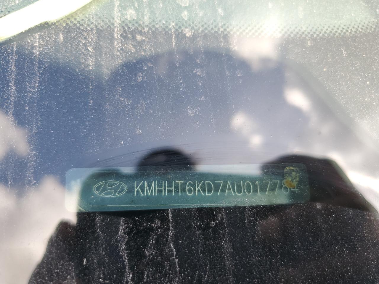 HYUNDAI GENESIS 2.0T