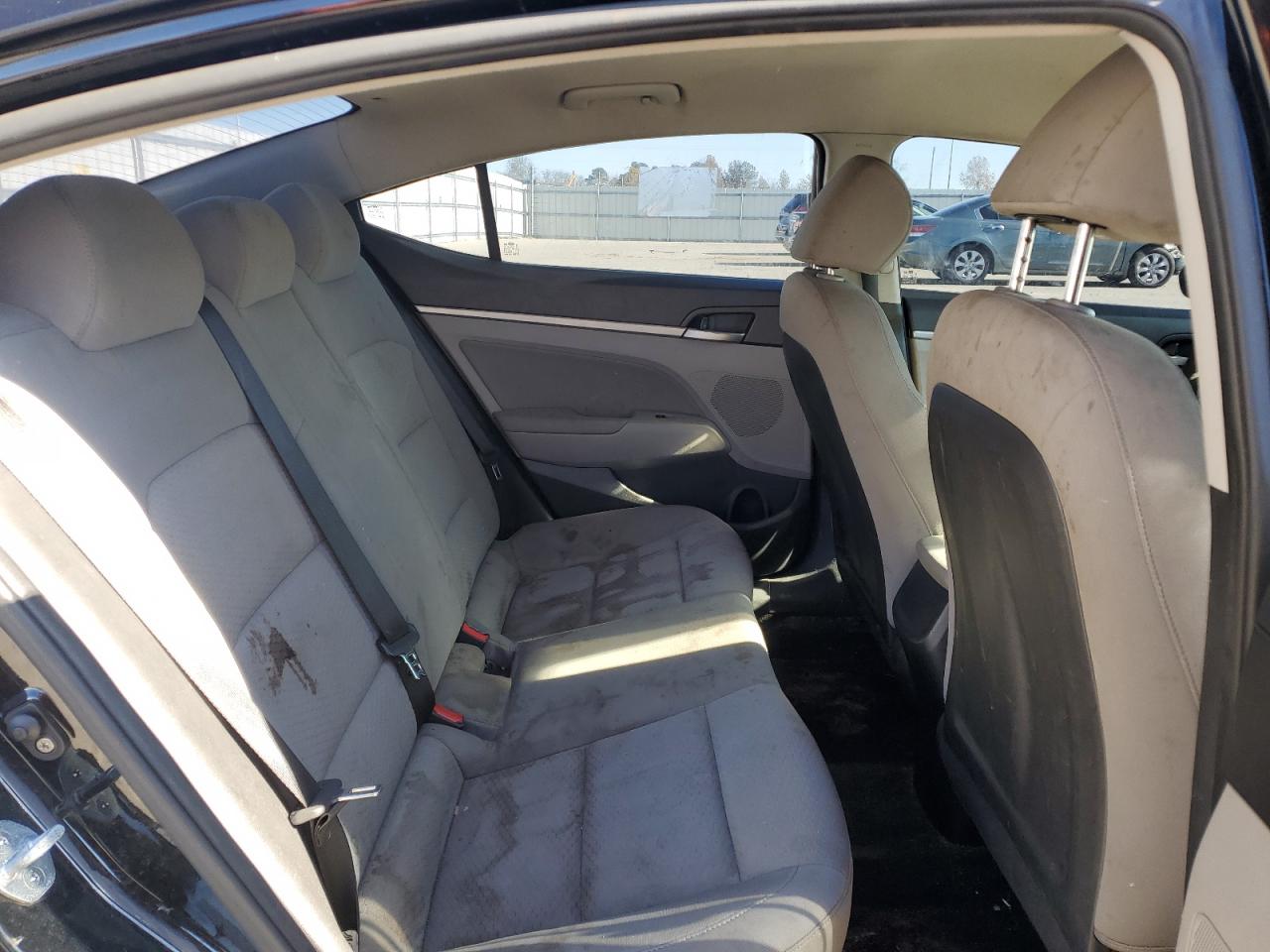 Lot #3301623640 2019 HYUNDAI ELANTRA SE