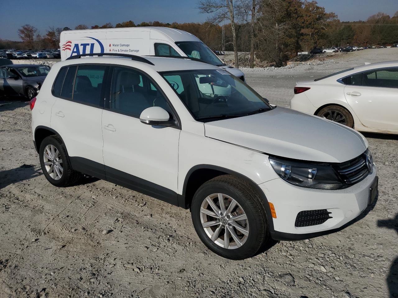 VOLKSWAGEN TIGUAN S
