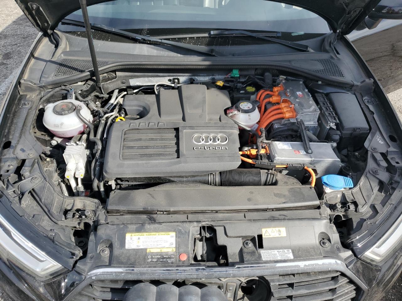 AUDI A3 E-TRON PREMIUM PLUS