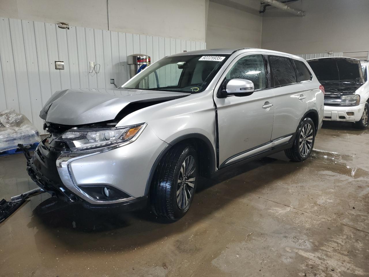 Lot #3286666343 2019 MITSUBISHI OUTLANDER