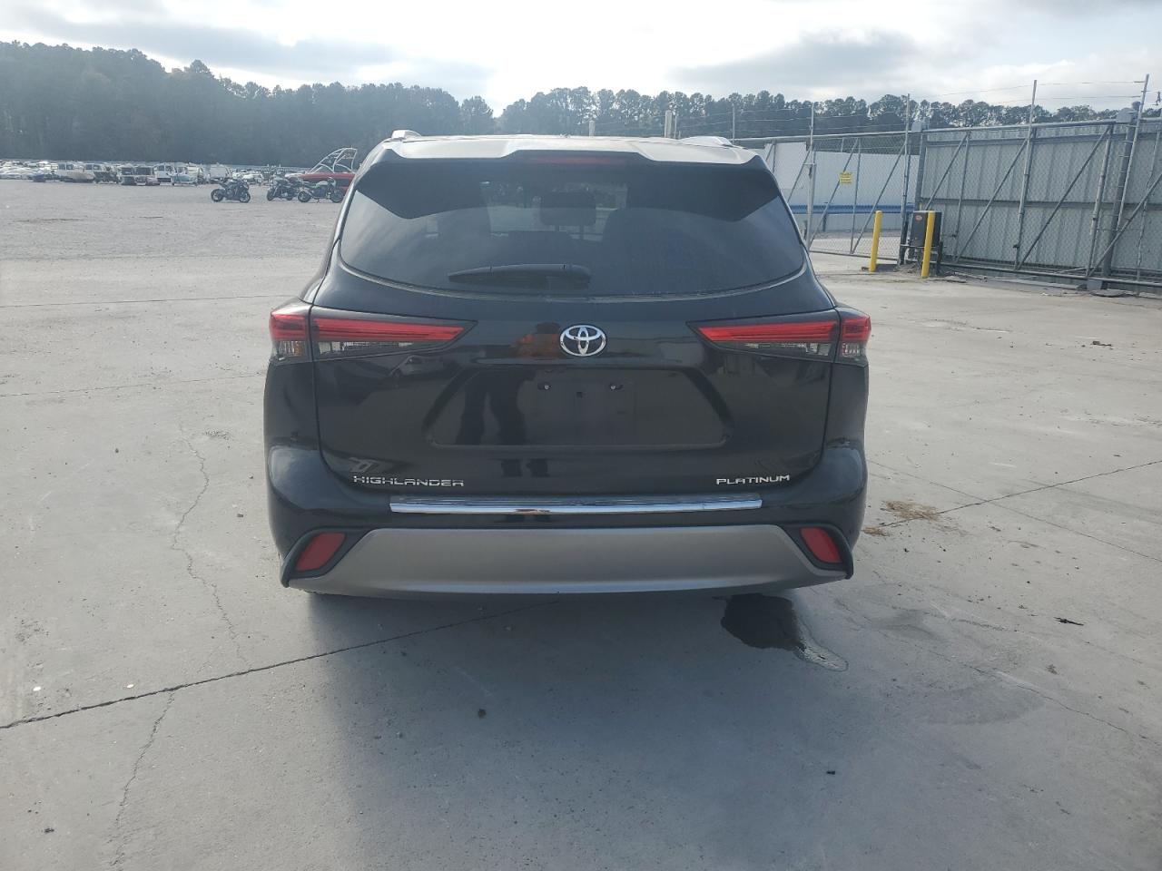 TOYOTA HIGHLANDER PLATINUM