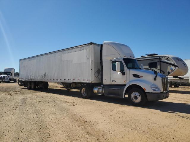 PETERBILT TRACTOR 579
