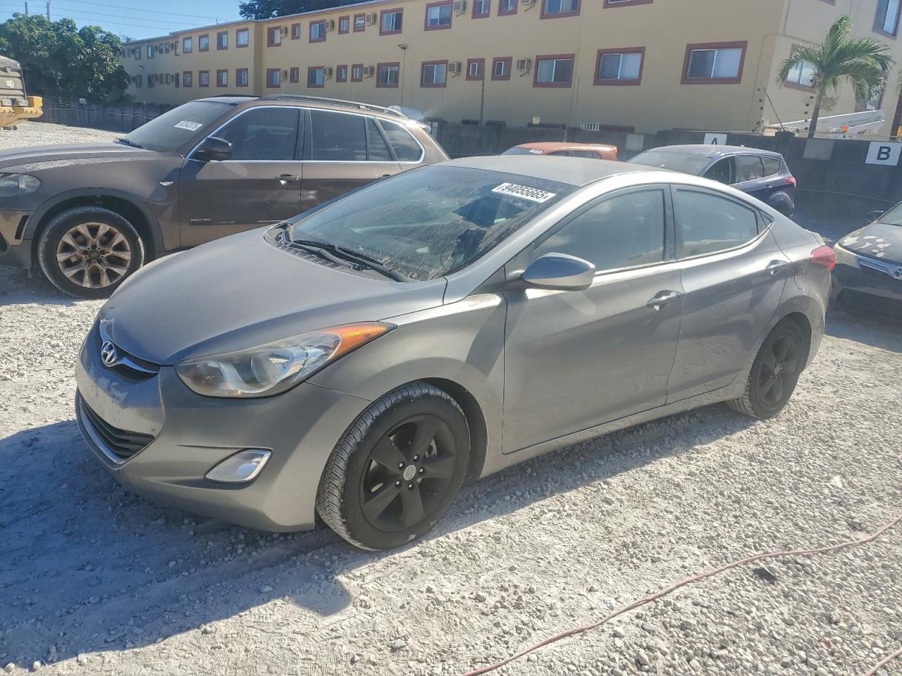HYUNDAI ELANTRA GLS