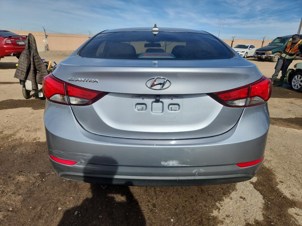 HYUNDAI ELANTRA SE