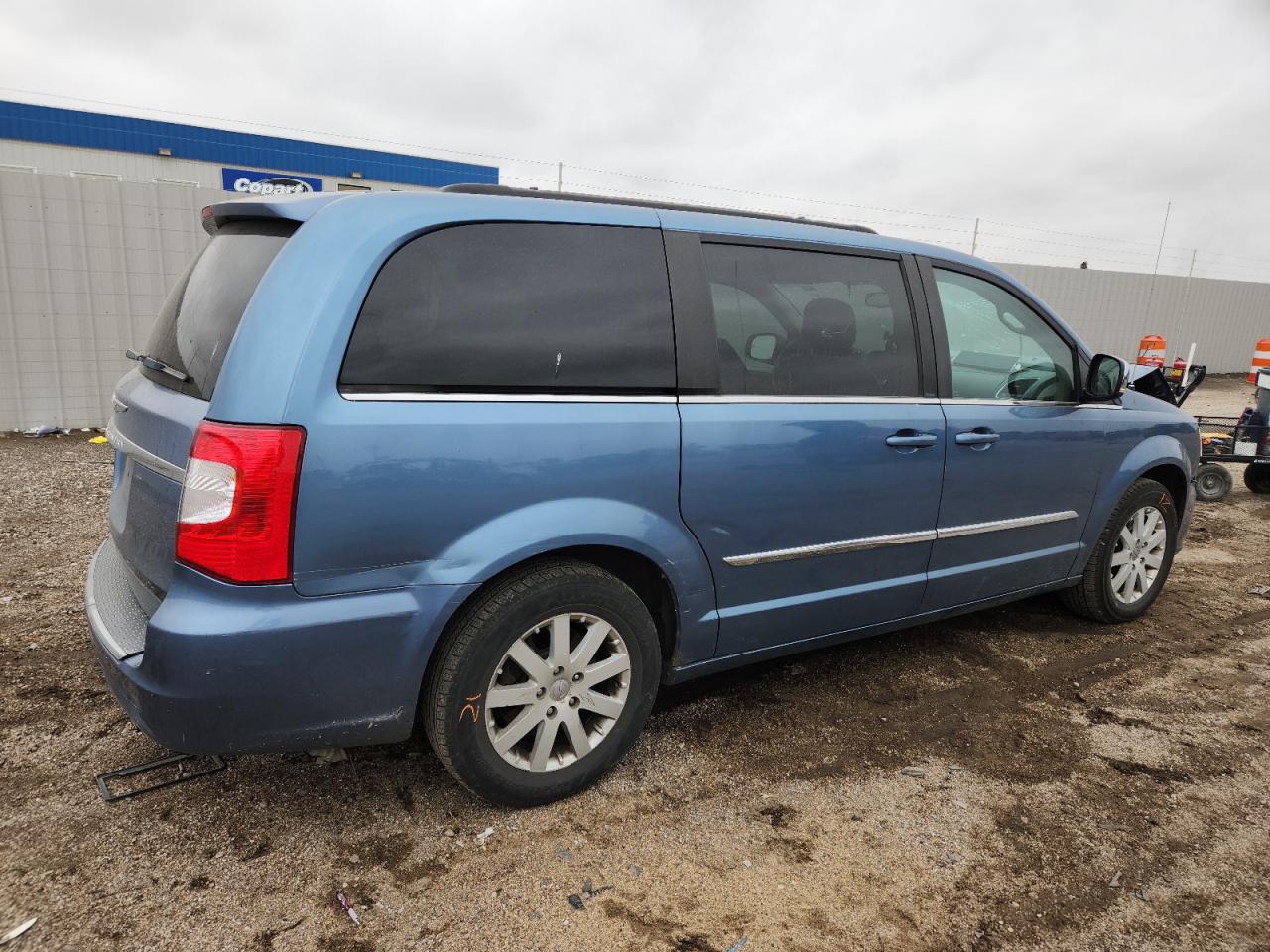 CHRYSLER TOWN & COUNTRY TOURING L