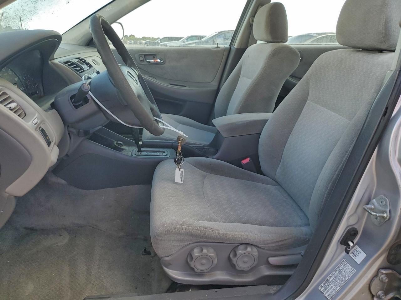 Lot #3315925101 2002 HONDA ACCORD LX