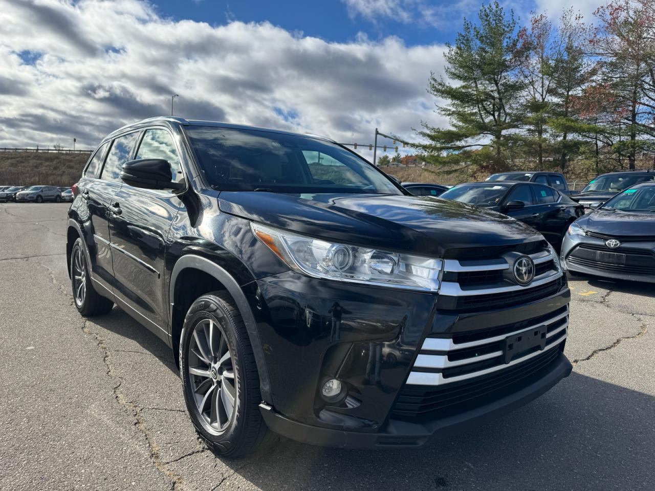 TOYOTA HIGHLANDER SE
