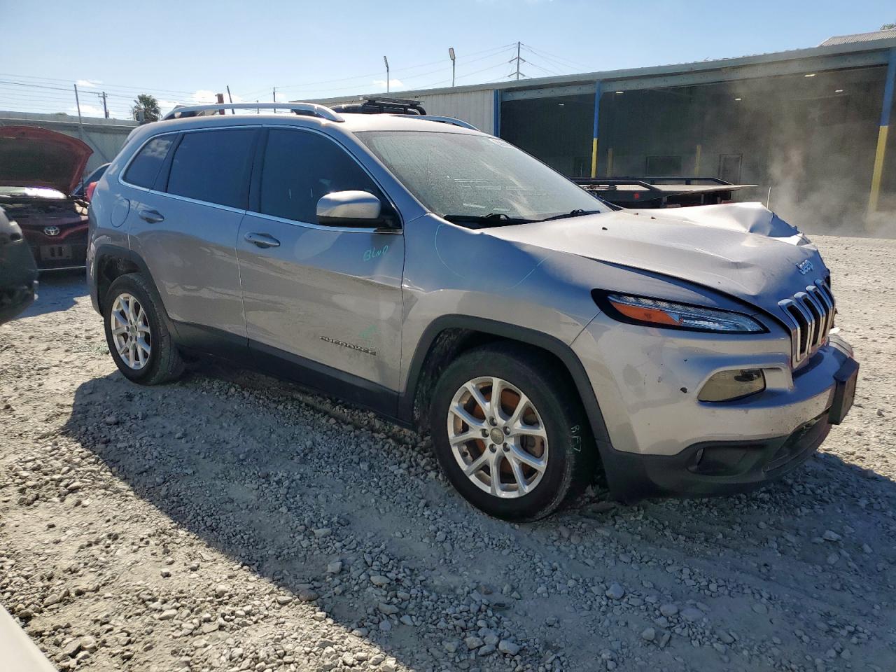 JEEP GRAND CHEROKEE LATITUDE PLUS