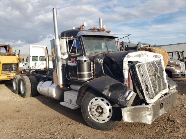 Global Auto Auctions: 2003 PETERBILT TRACTOR 379