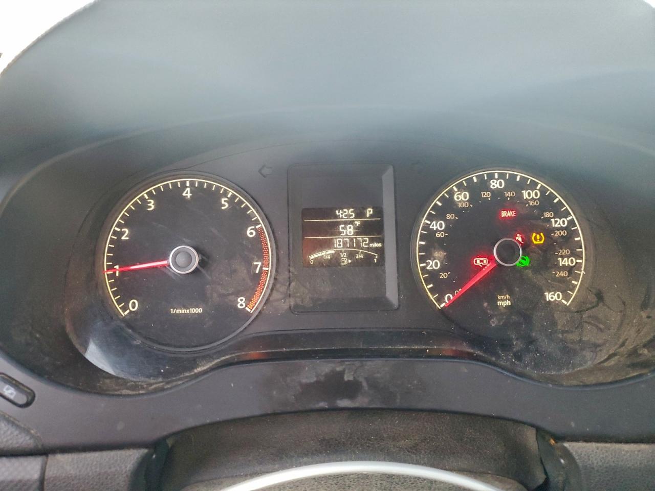 VOLKSWAGEN JETTA BASE