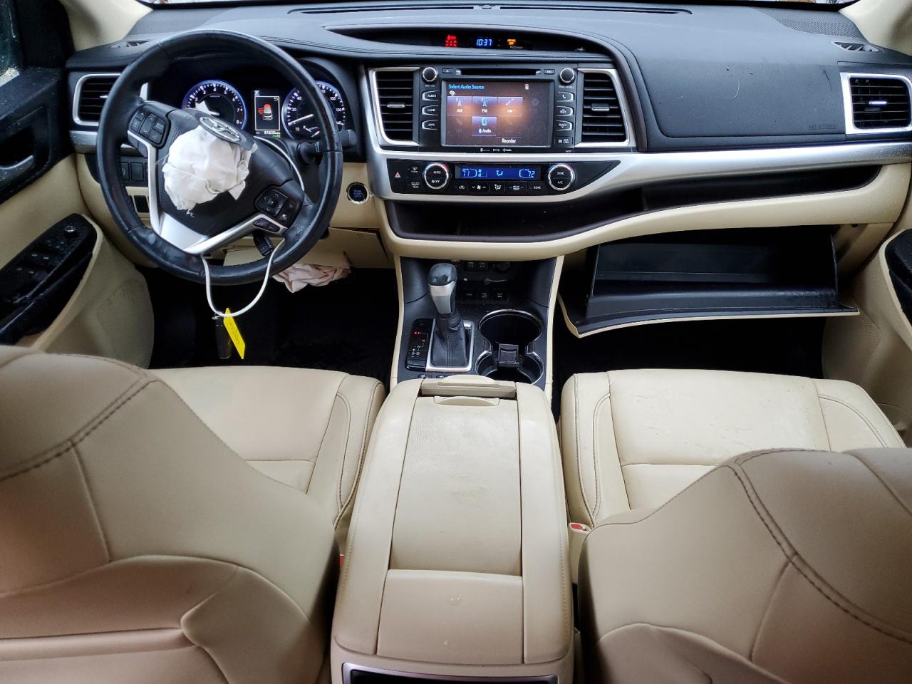 TOYOTA HIGHLANDER SE