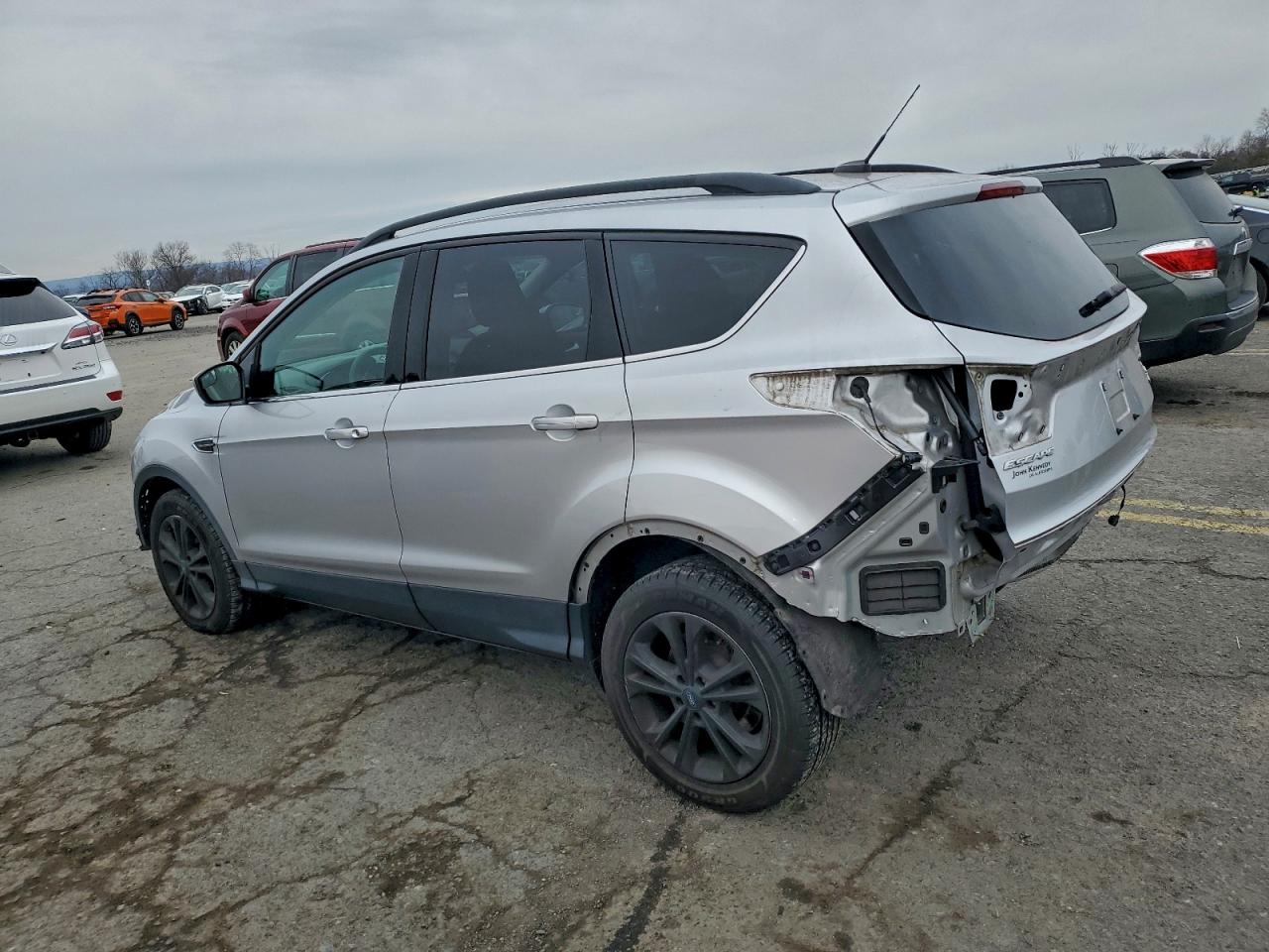 FORD ESCAPE SE
