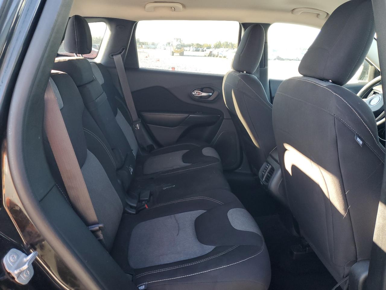 JEEP GRAND CHEROKEE SPORT