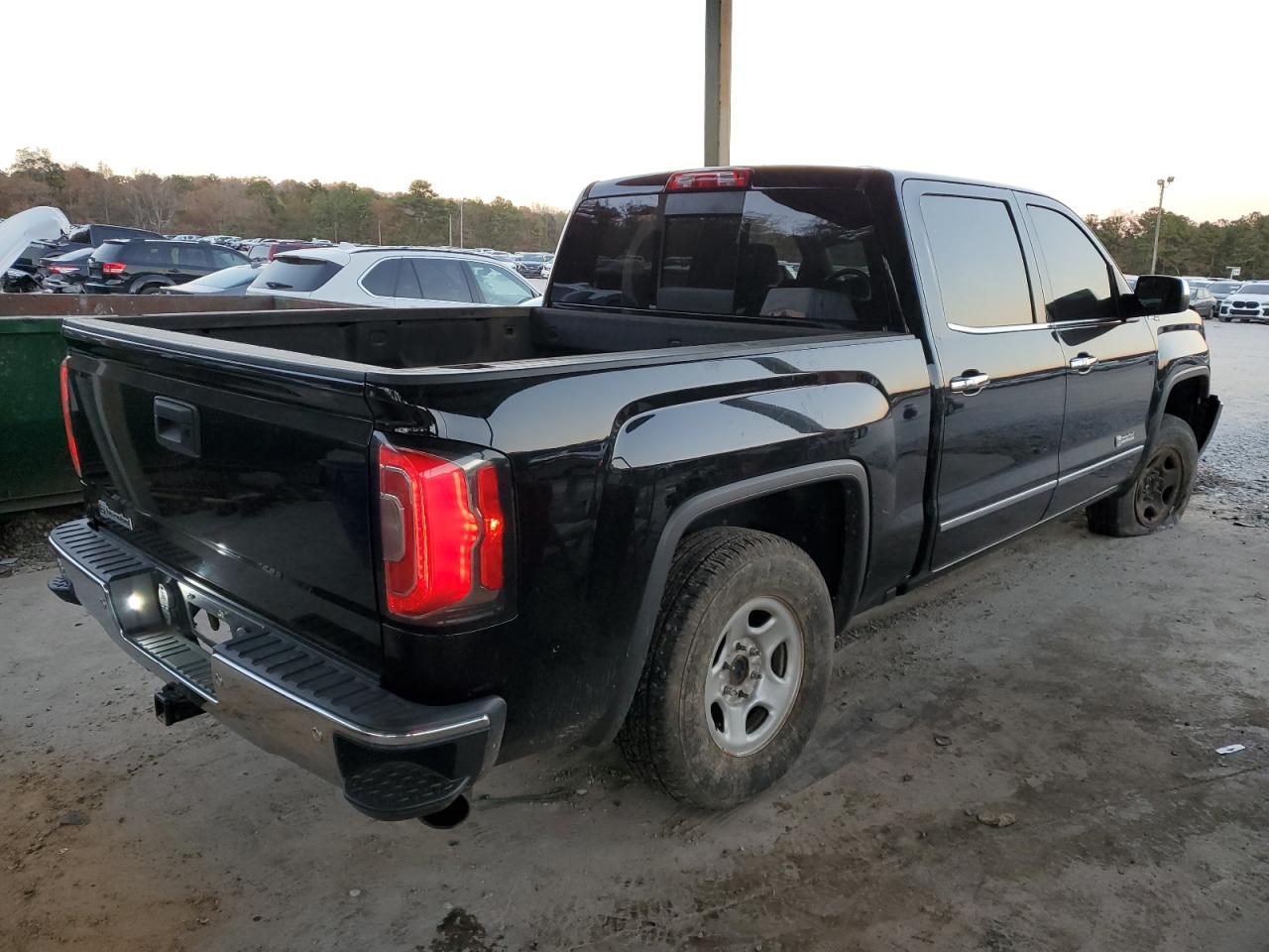Lot #3311702235 2018 GMC SIERRA K15