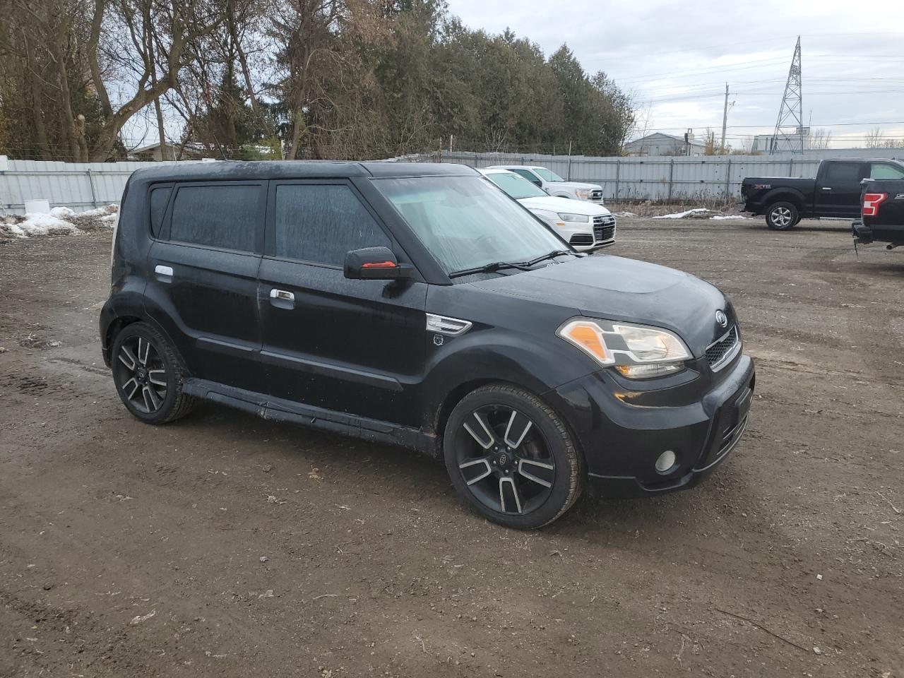 KIA SOUL +