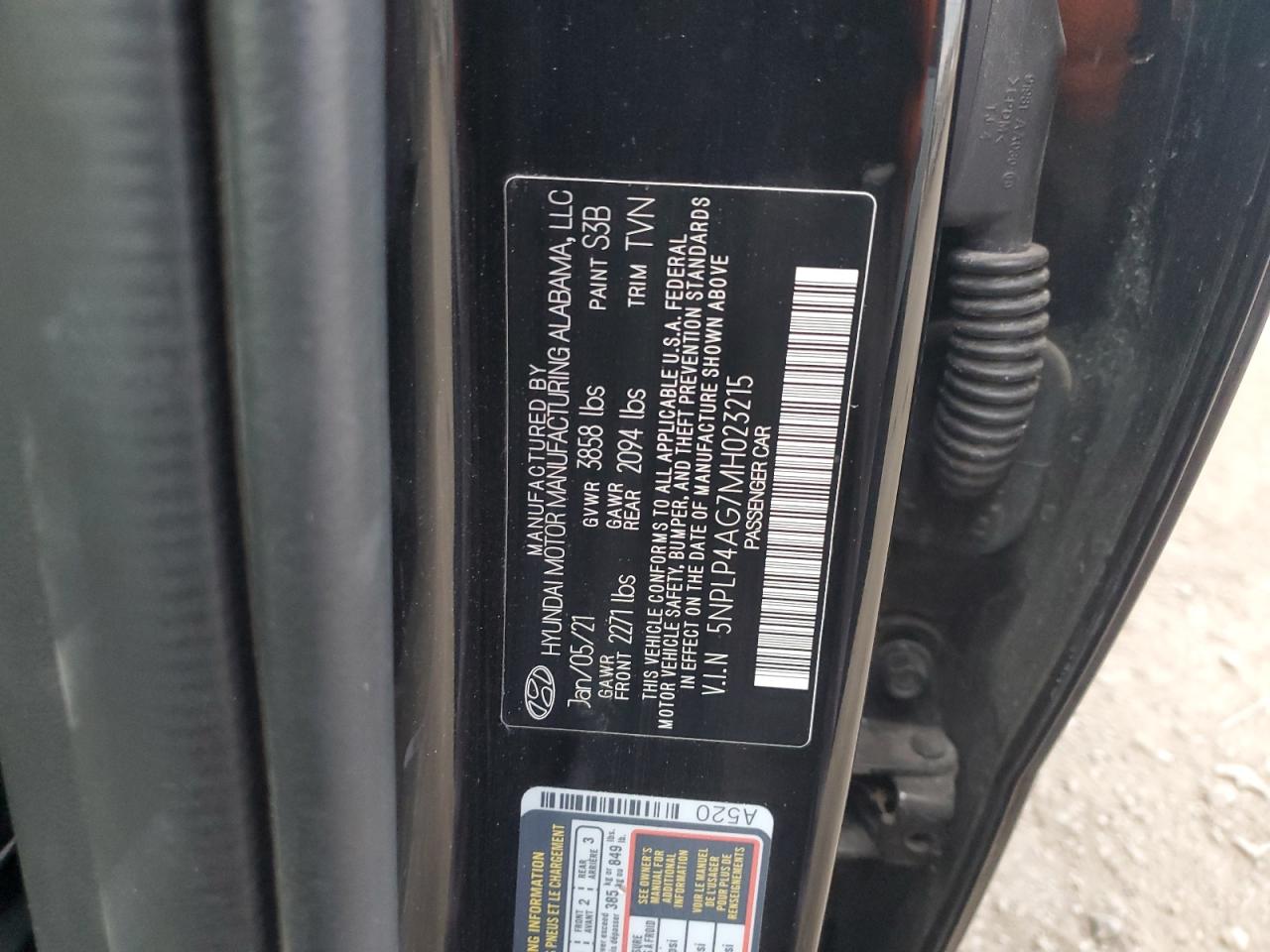 HYUNDAI ELANTRA LIMITED