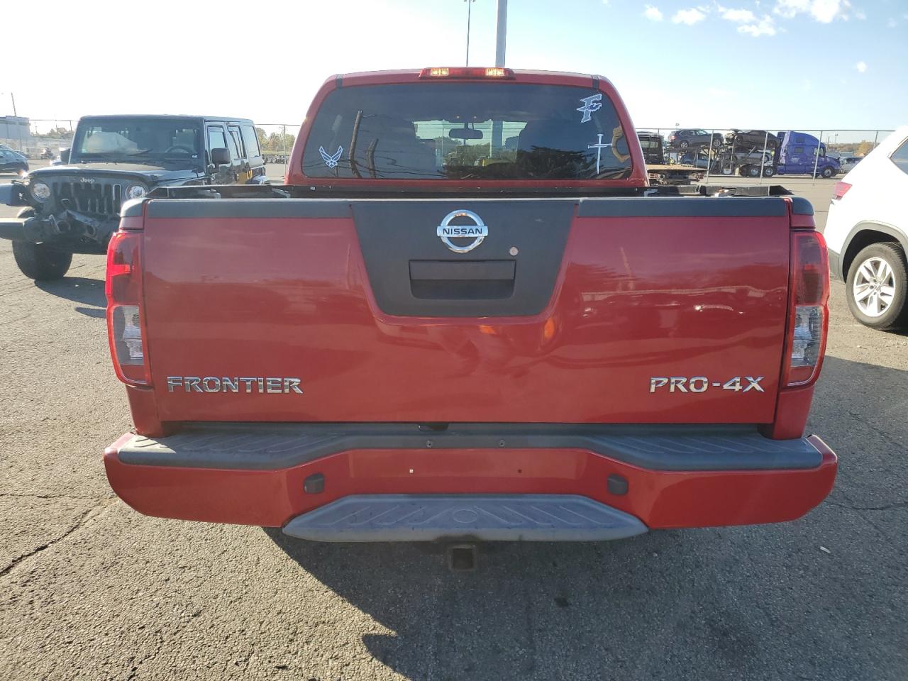 NISSAN FRONTIER CREW CAB SE