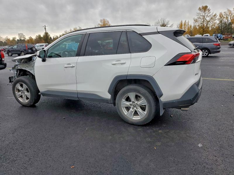 2021 TOYOTA RAV4 XLE #3298168033