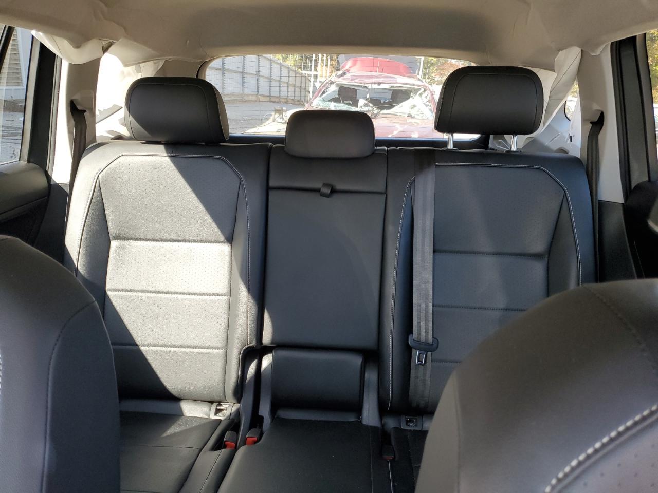 VOLKSWAGEN TIGUAN SE