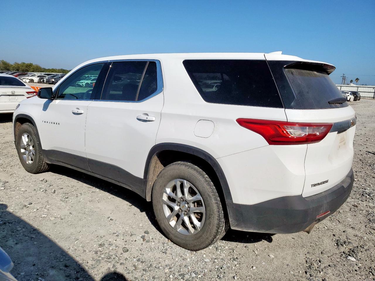 CHEVROLET TRAVERSE LS