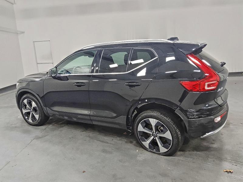 2025 VOLVO XC40 CORE #3304006643