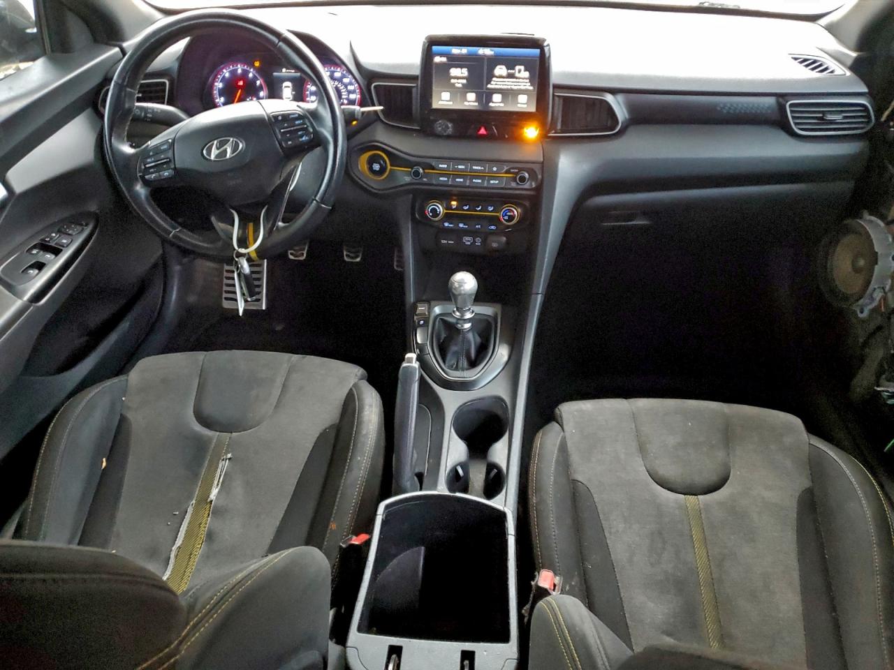 HYUNDAI VELOSTER TURBO