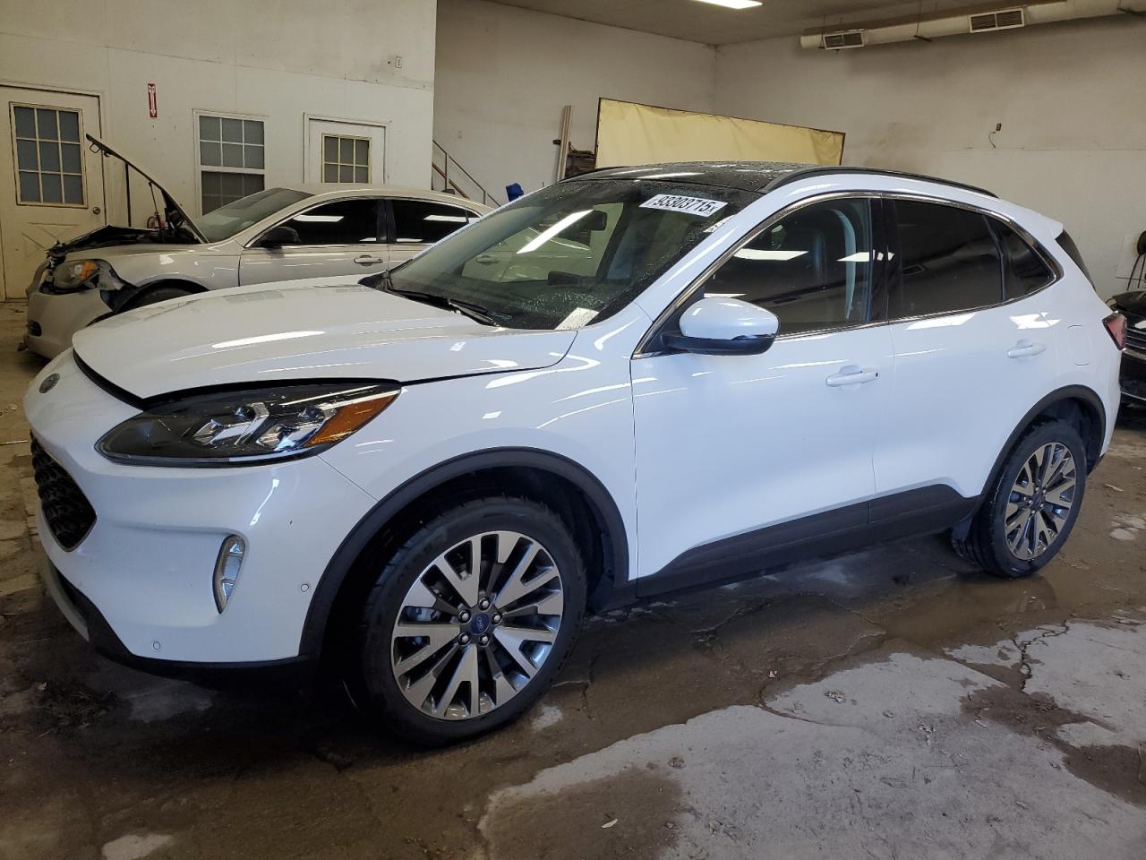 FORD ESCAPE TITANIUM