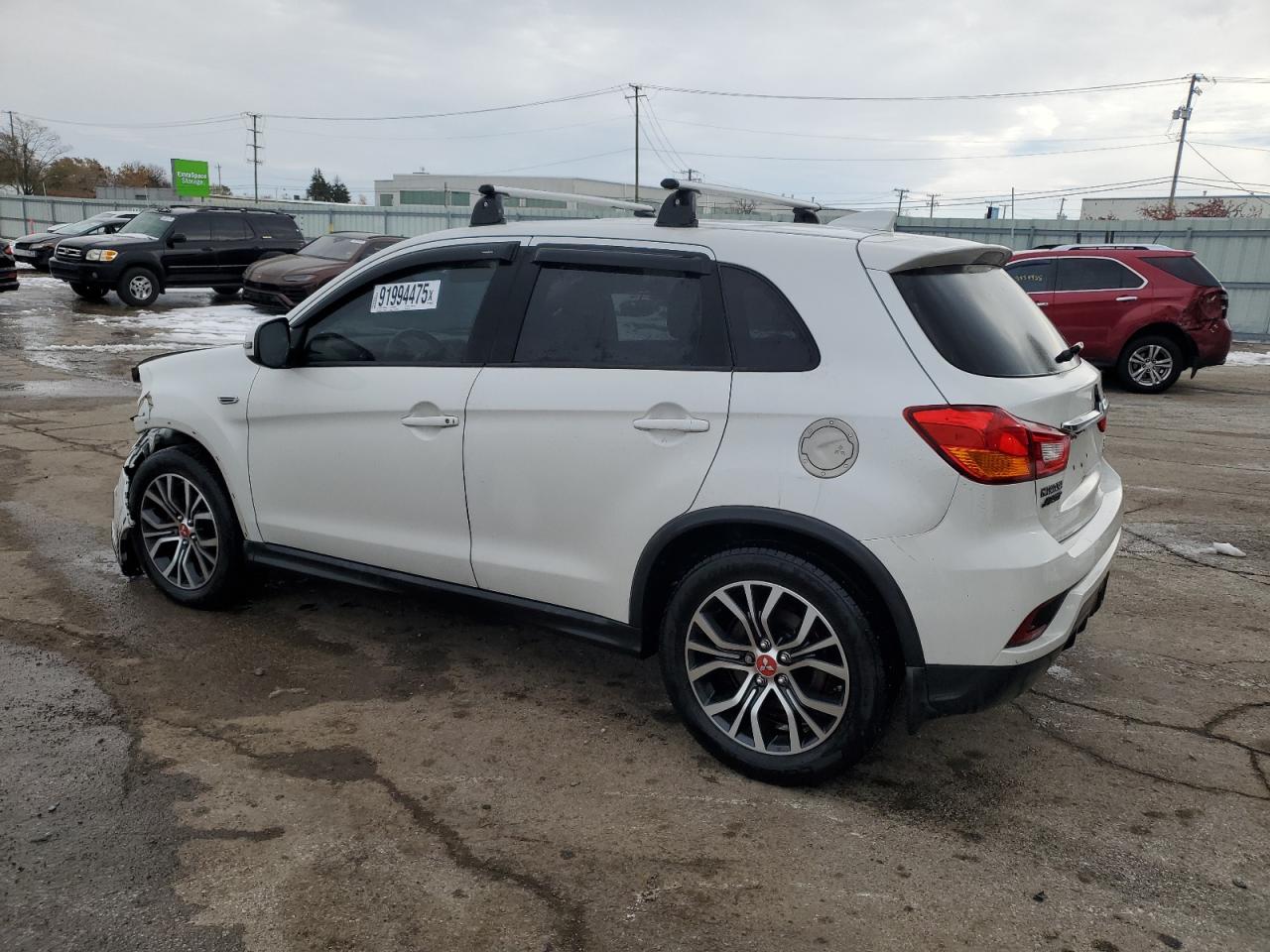 MITSUBISHI OUTLANDER ES